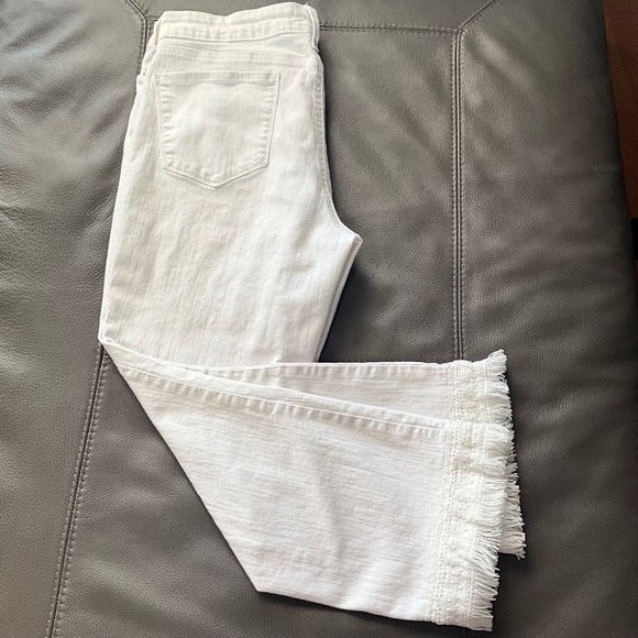 NYDJ BILLIE Ankle Boot Jeans Lace Fringe Hippie Boho Stretch LiftxTuck White 12 - Picture 1 of 8